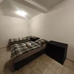 Helle 3-zimmer-wohnung Mit 6 Betten 아파트 크레펠트
