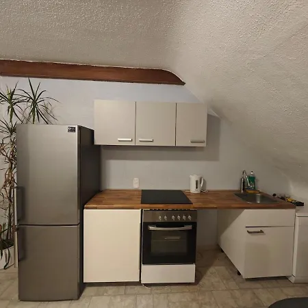 Helle 3-zimmer-wohnung Mit 6 Betten *