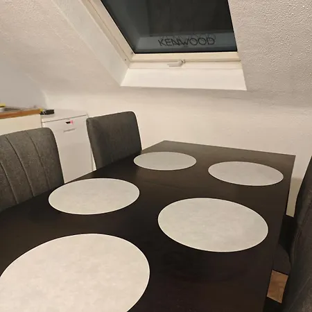 Helle 3-zimmer-wohnung Mit 6 Betten Lejlighed