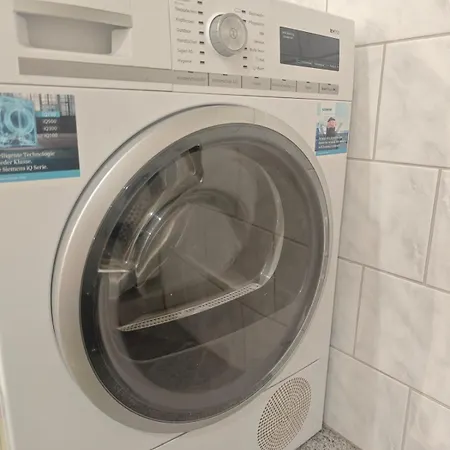 Helle 3-zimmer-wohnung Mit 6 Betten Lejlighed Krefeld