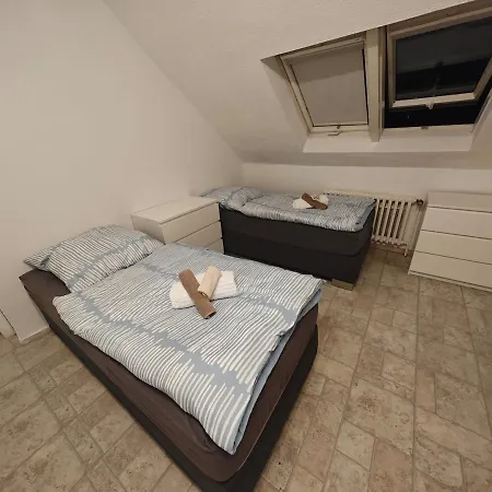 Helle 3-zimmer-wohnung Mit 6 Betten Lejlighed Krefeld