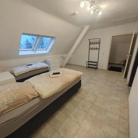 Helle 3-zimmer-wohnung Mit 6 Betten *