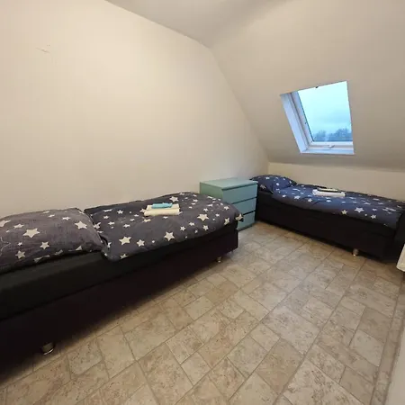 Helle 3-zimmer-wohnung Mit 6 Betten Krefeld