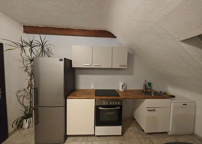 Helle 3-zimmer-wohnung Mit 6 Betten *