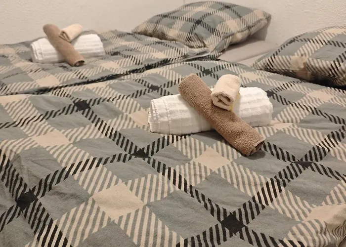 Helle 3-zimmer-wohnung Mit 6 Betten * Krefeld